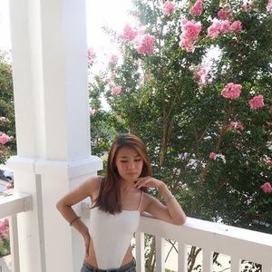 Meet your Posher, Ada